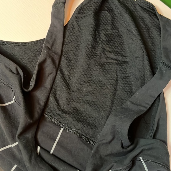 Lululemon super soft tank. Vertical grey flattering stripes. Size 10/12 - Picture 4 of 7